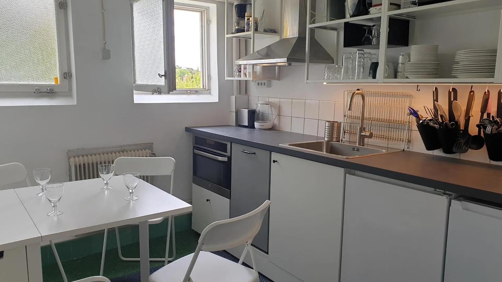 גטבורג Cozy Apt In 50S Villa 10 Min Tram Ride To City דירה